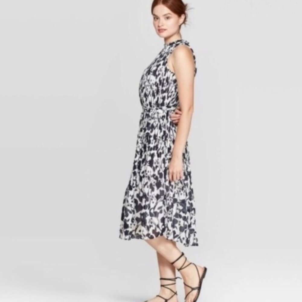 A New Day White Navy Floral Pleated Sleeveless Belted Midi Dress‎ EUC 1X